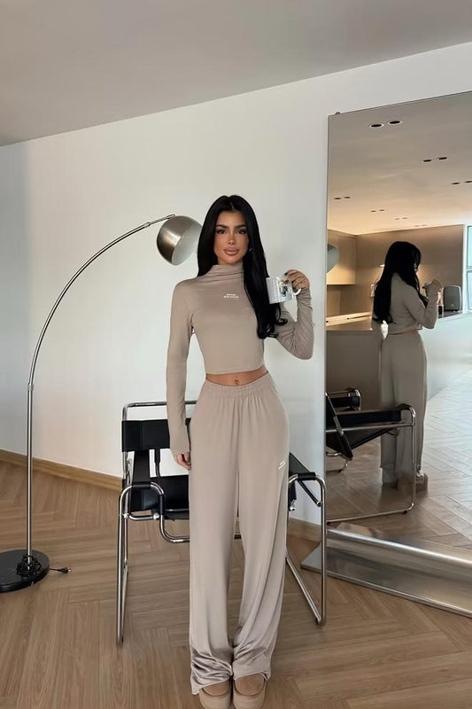 Tracksuit Jogger With High Neck