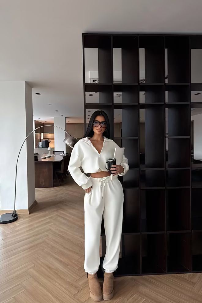 Tracksuit With Hooded Neck And Jogger Pants